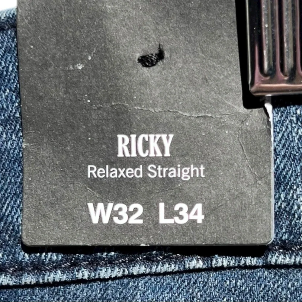 🌻NEW w/tag True Religion Ricky Red Single Needle Straight Jean Size 32x34 $159
